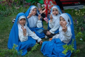 حضور پرشور آرمانی‌ها در طول مسیر جشن بزرگ امام رضایی‌ها