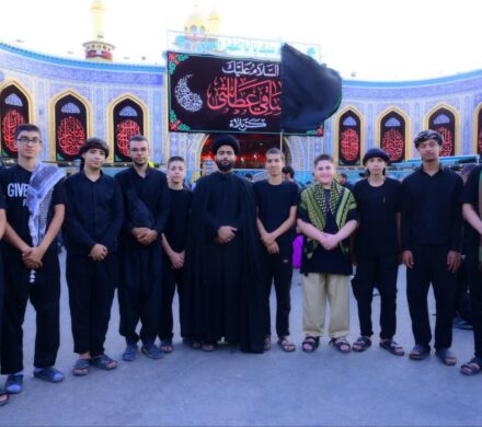 حضور نوجوانان مسجد آرمانی حضرت عباس(ع) در مراسم اربعین ۱۴۰۴