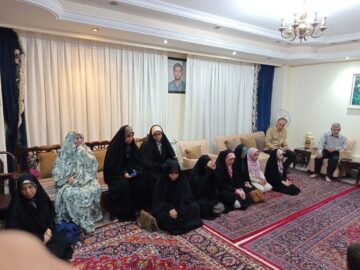 دیدار نوجوانان آرمانی مسجد فاطمی با خانواده معظم شهدای محله