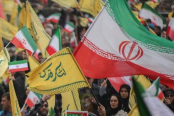 اجتماع نوجوانان آرمانی لشکر قدس در میادین انقلاب و آزادی در راهپیمایی ۲۲بهمن