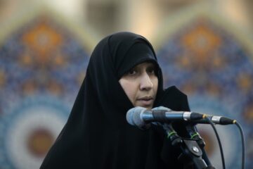 همعهدی بانوان آرمانی با آرمانهای انقلاب در حرم امام خمینی(ره)