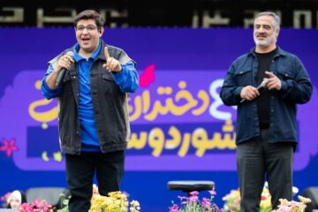 سومین اجتماع باشکوه «دختران آرمانی» با یاد شهدای مدرسه میناب برگزار شد