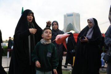 شهر کودکان و نوجوانان آرمانی در اجتماع امام رضایی‌های میدان آزادی به همت ستاد شهید آرمان