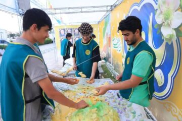 شهر کودکان و نوجوانان آرمانی در اجتماع امام رضایی‌های میدان آزادی به همت ستاد شهید آرمان