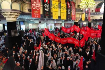 طوفانِ نوجوانانِ آرمانی در قبلهی تهران؛ روایتی از میثاقِ یازدههزار نفری در سنگرِ مسجد