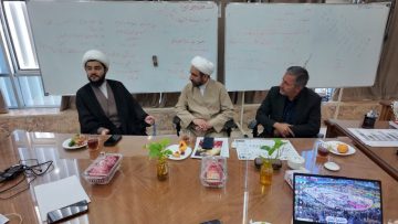 بازدید خانواده شهید علی‌وردی از قرارگاهی که نام فرزندشان را بر پیشانی دارد