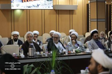 برگزاری جلسه فصلی ائمه جماعت منطقه ۸؛ تجلیل از خدمات حجت‌الاسلام شیرنژاد در مسیر توسعه فعالیت‌های دینی ومساجد آرمانی